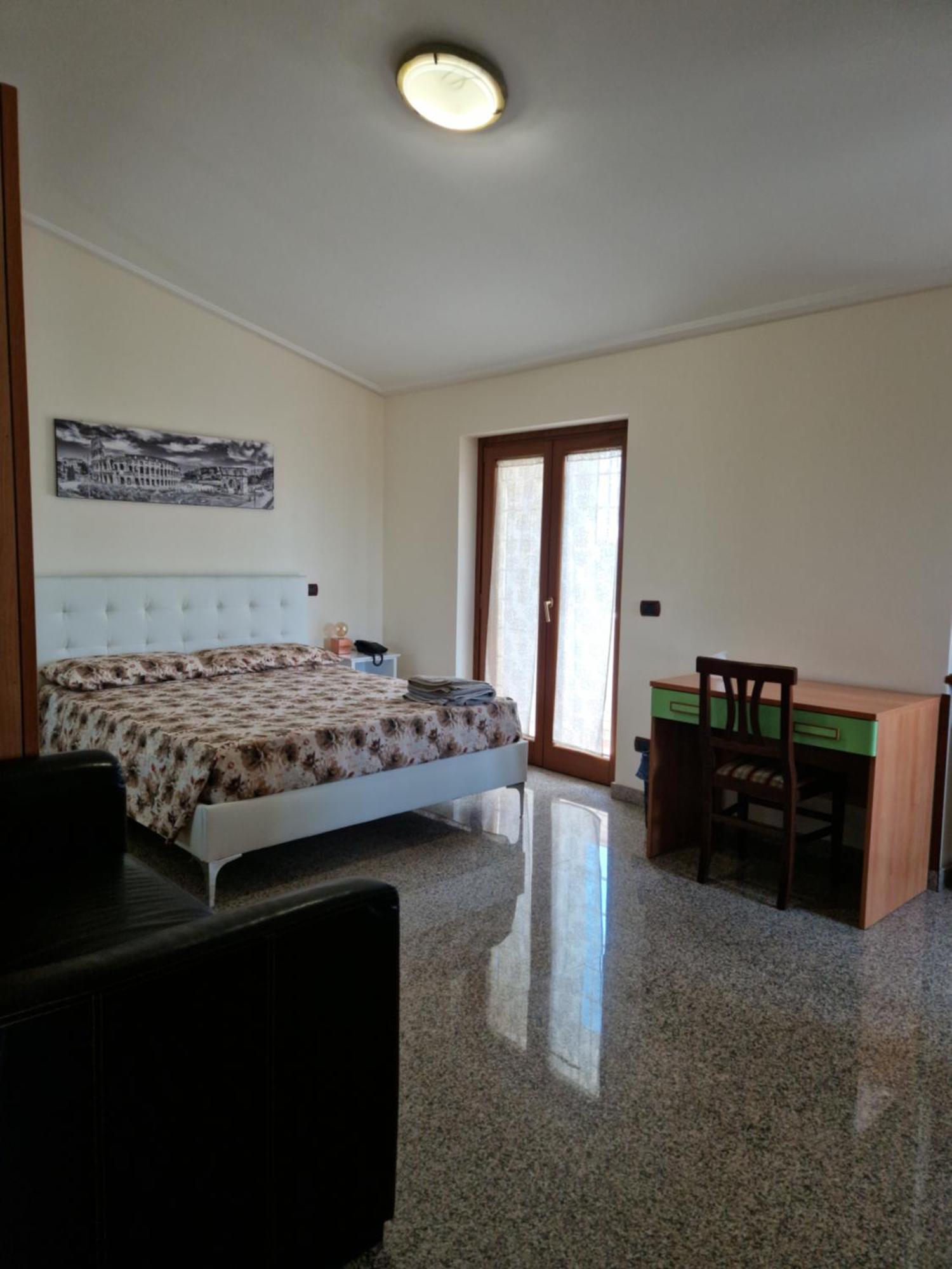 Hotel Castelbarco House B à Rome Extérieur photo